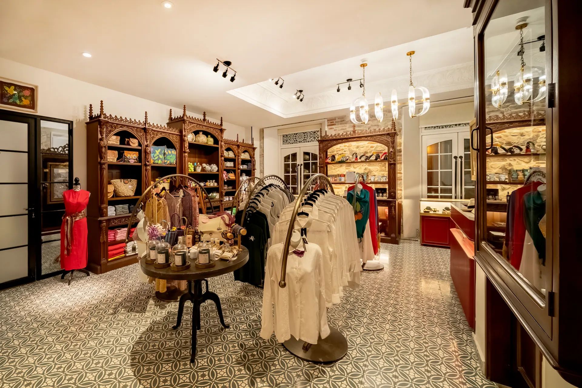 MEMOIRS (Brand Store) image 1